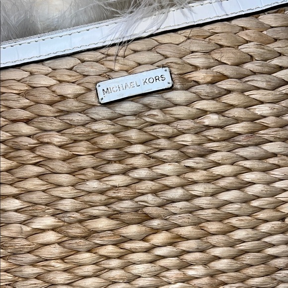 Michael Kors Malibu Woven Wicker Tan & White Chic Clutch Wristlet Purse Bag - Picture 5 of 10